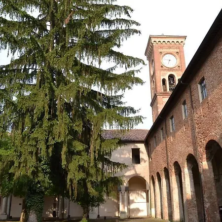Il Chiostro And *