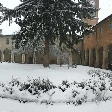 Il Chiostro And *