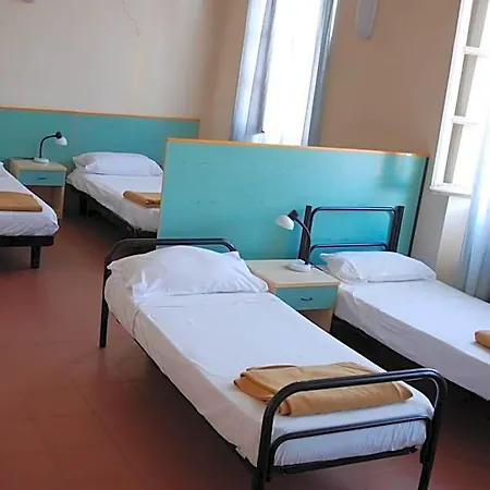 بيت شباب Il Chiostro And