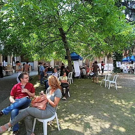 Il Chiostro And بيت شباب أليساندريا